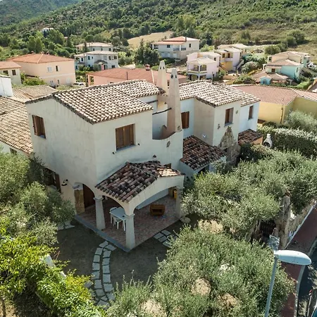 I Ginepri 度假居 *